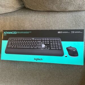 Logitech Advanced Wireless Keyboard and Mouse